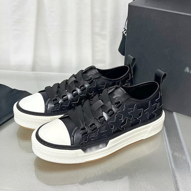AMR Sneakers