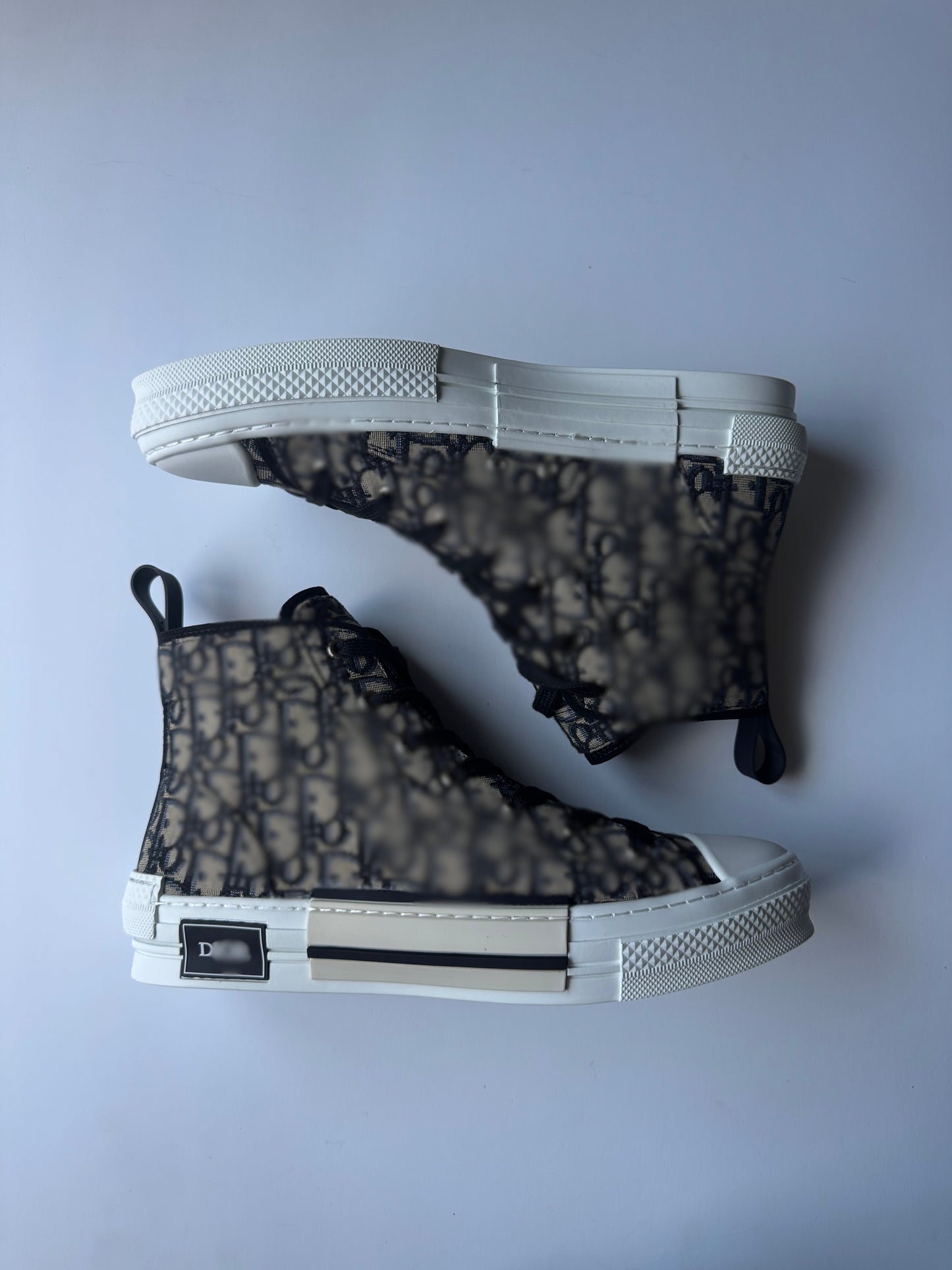 DIR Sneakers