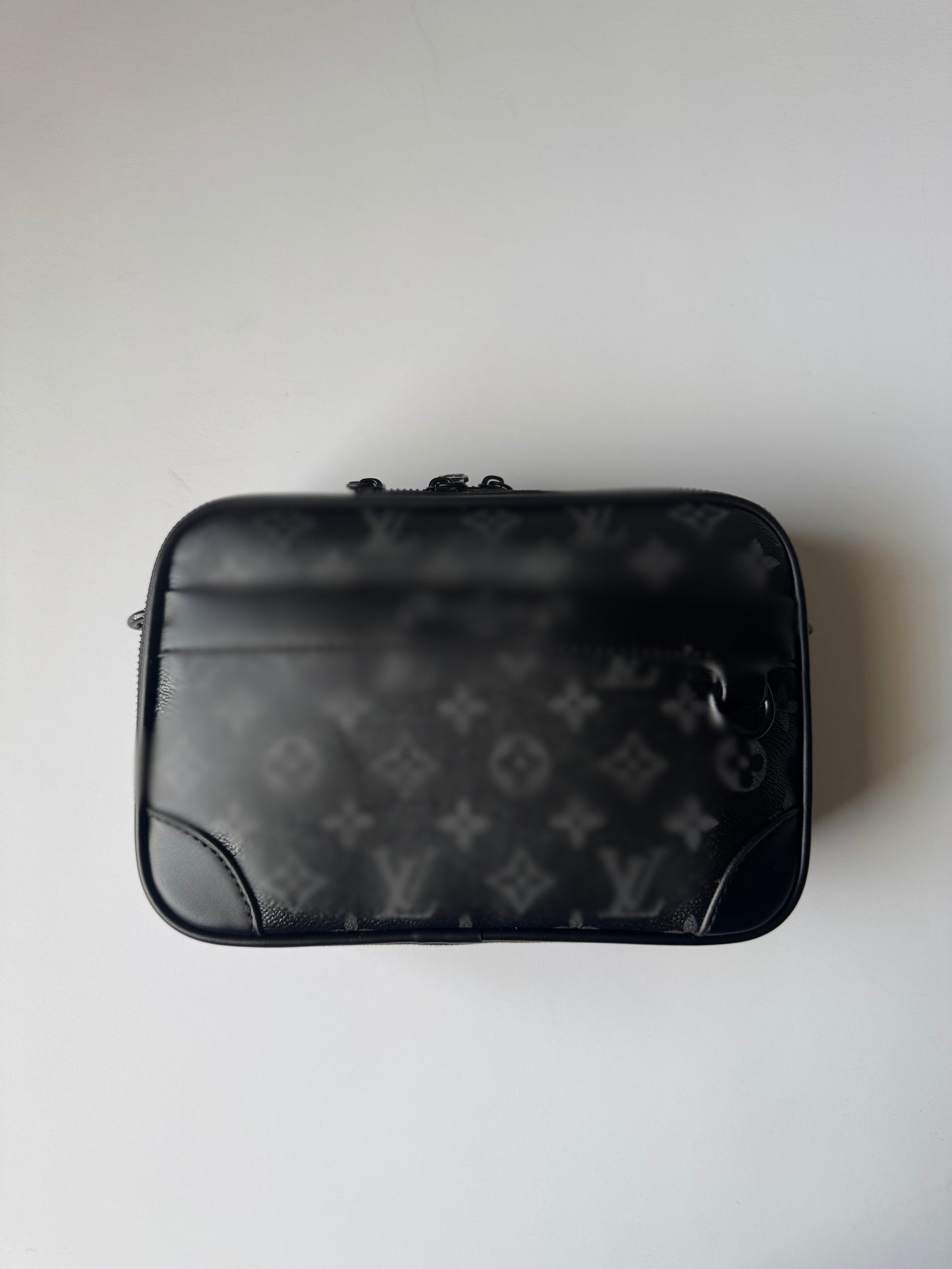 L -- V Bag