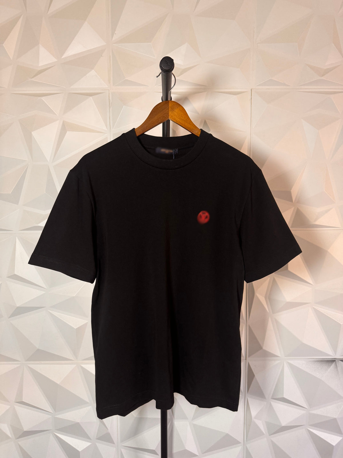 L--V Embroidered T Shirt