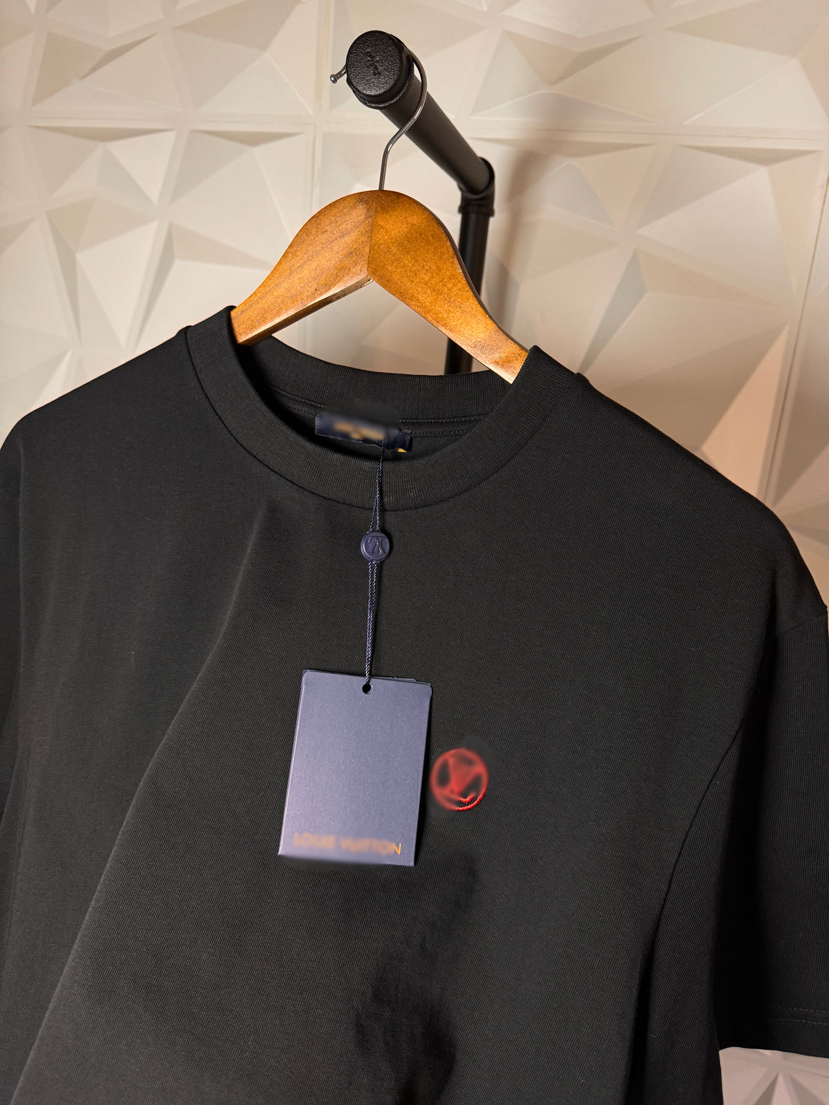 L--V Embroidered T Shirt